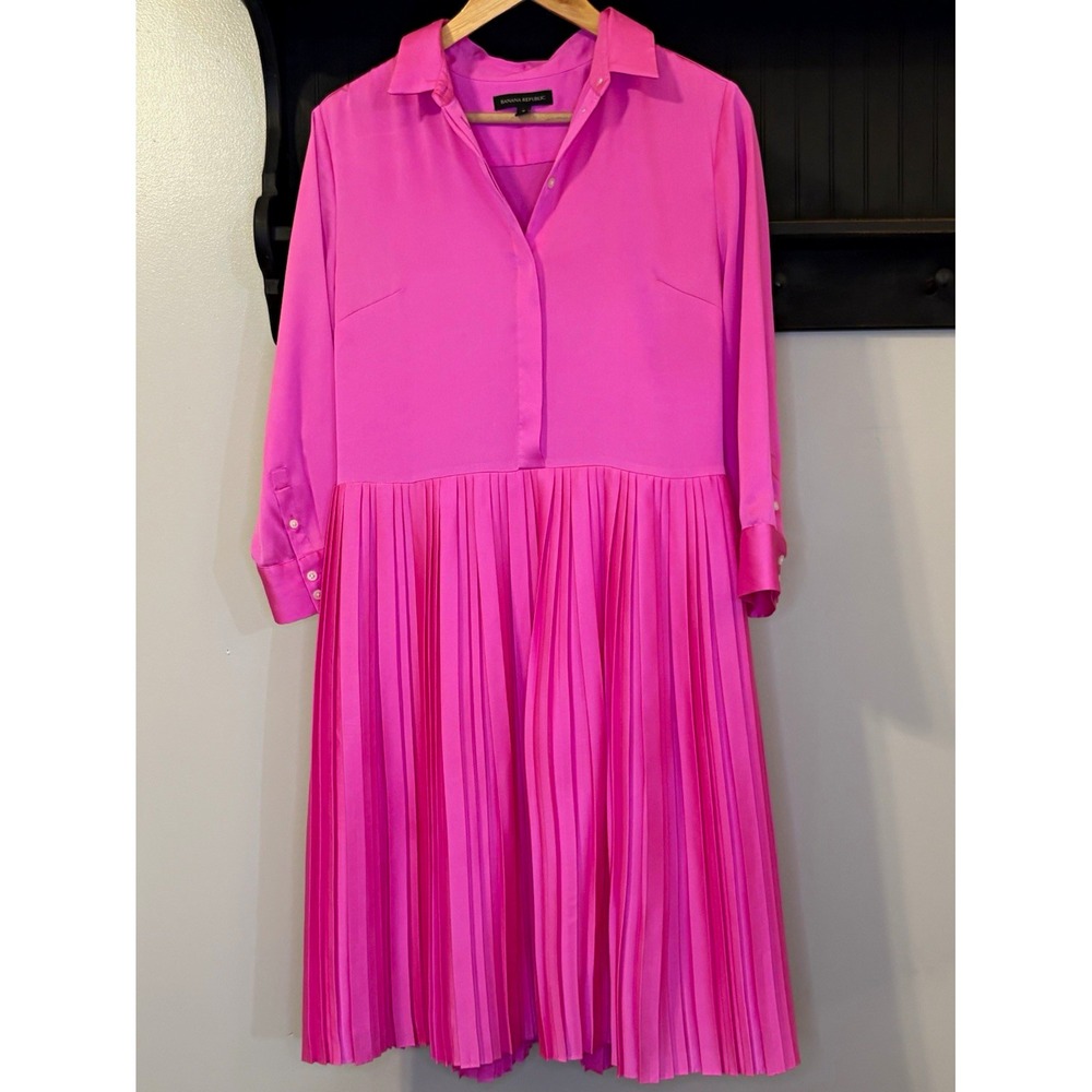 Banana Republic Pink Pleated Dress Size 8 Long Sleeve Collared Midi Length